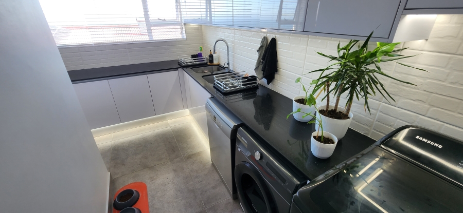 3 Bedroom Property for Sale in Dana Bay Western Cape